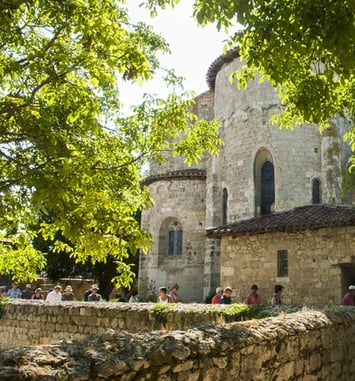 Laissez-vous conter l'histoire de Montaut-les-Créneaux par un guide du Pays d'art et d'histoire