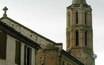 Explorez le village de Puycasquier et découvrez son histoire !