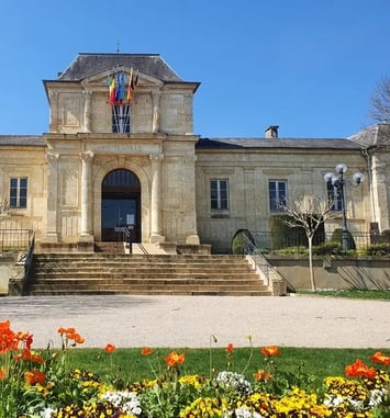 Visite libre: entrez dans le bureau du maire